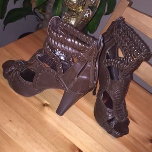 Bakers gladiator boho heels
